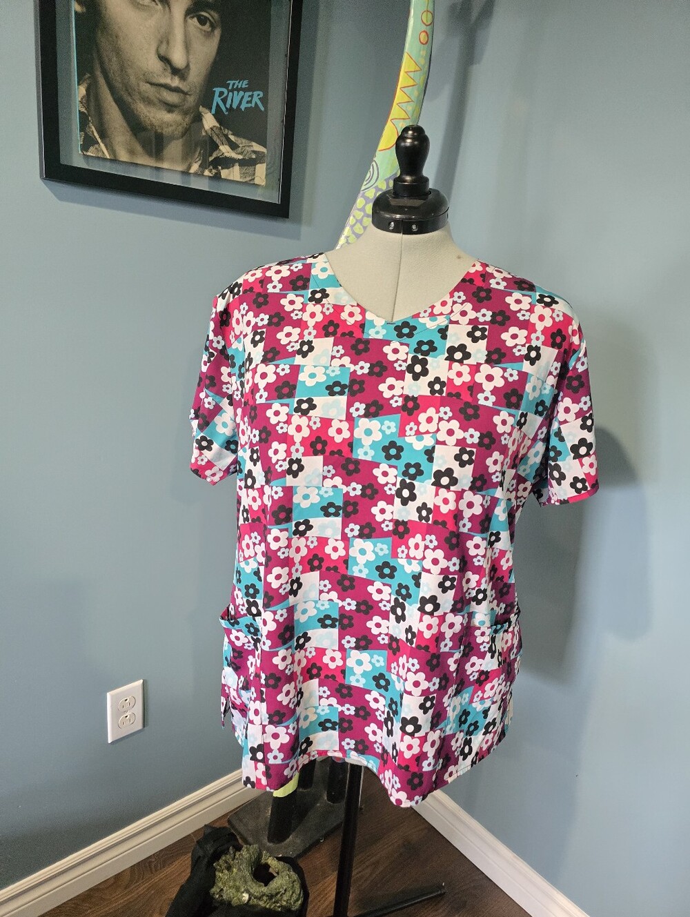 Floral Patchwork V-Neck Women’s Scrub top in Fuchsia & Teal